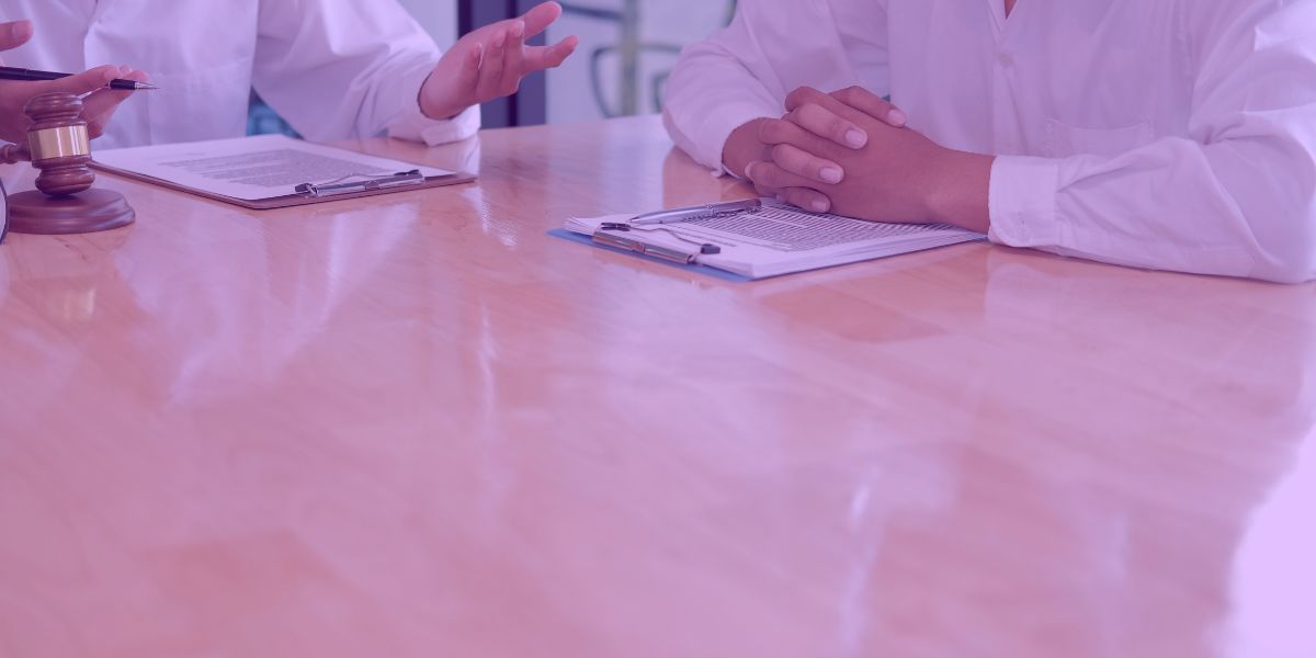 Advogados revisando peças feitas pela Jurídico AI Advogados revisando peças feitas pela Jurídico AI