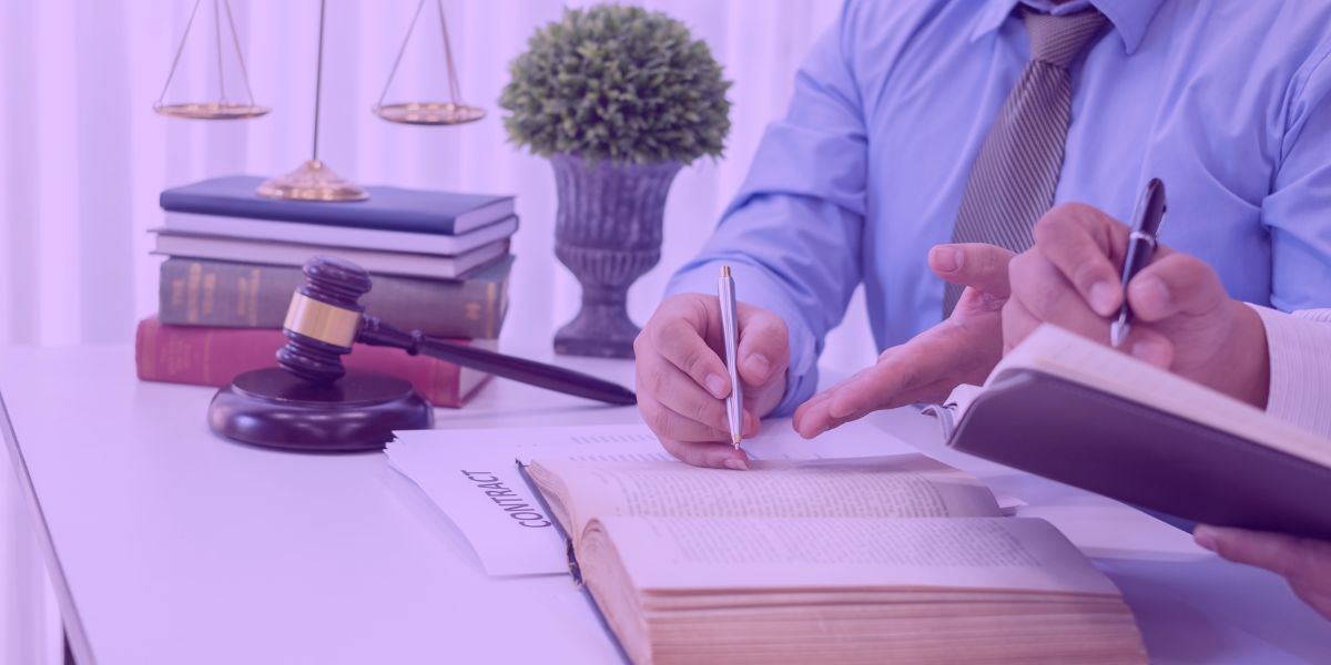 Advogados redigindo Contestação com a IA Advogados redigindo Contestação com a IA