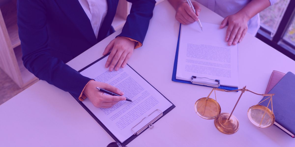 Advogados usufruindo da IA jurídica Advogados usufruindo da IA jurídica