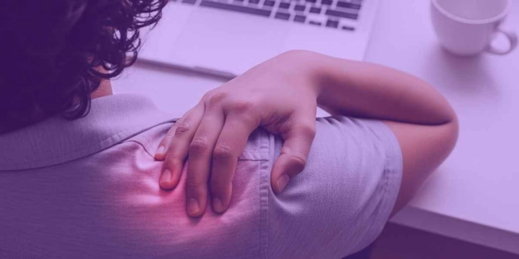 Pessoa com fibromialgia trabalhando