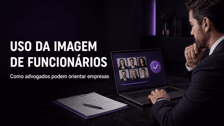 Advogado revisando o uso da imagem de funcionários em conteúdo empresarial